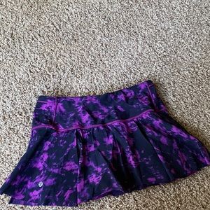 Lululemon Womens Skort in size 6